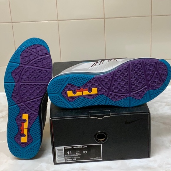 Nike Air Max Lebron X Low ‘Akron Aeros’ - Picture 2 of 7